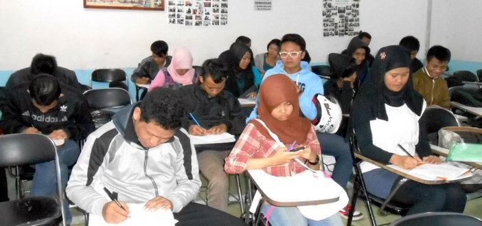 UN Paket B setara SMP 2013